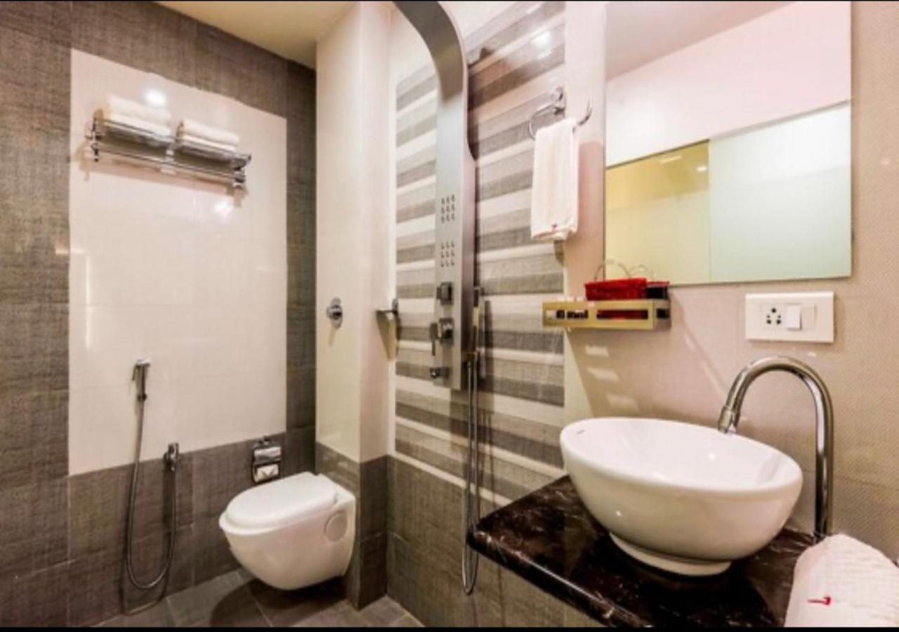 Hotel Elite Continental- Near Mumbai International Airport Andheri East Esterno foto