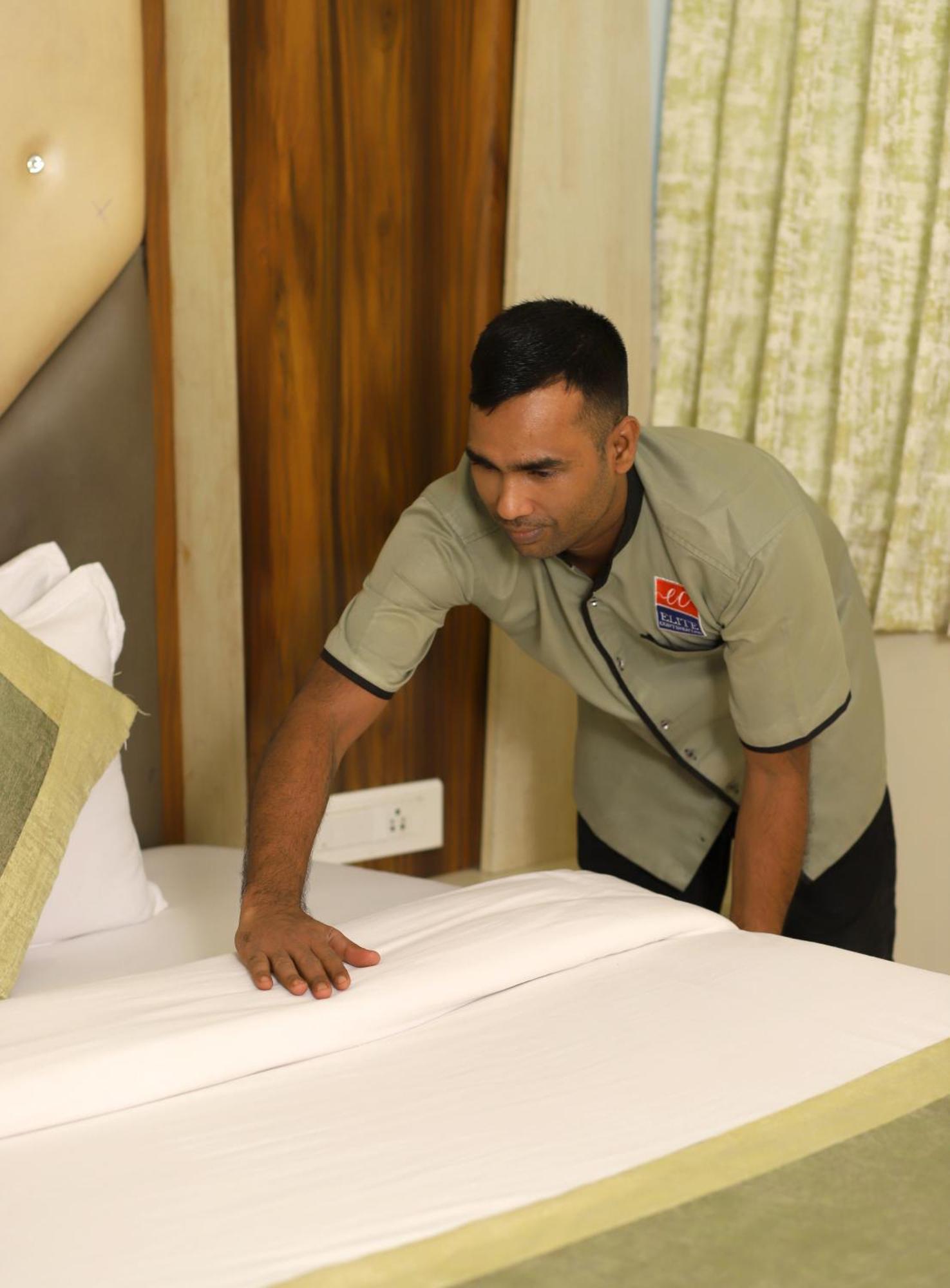 Hotel Elite Continental- Near Mumbai International Airport Andheri East Esterno foto