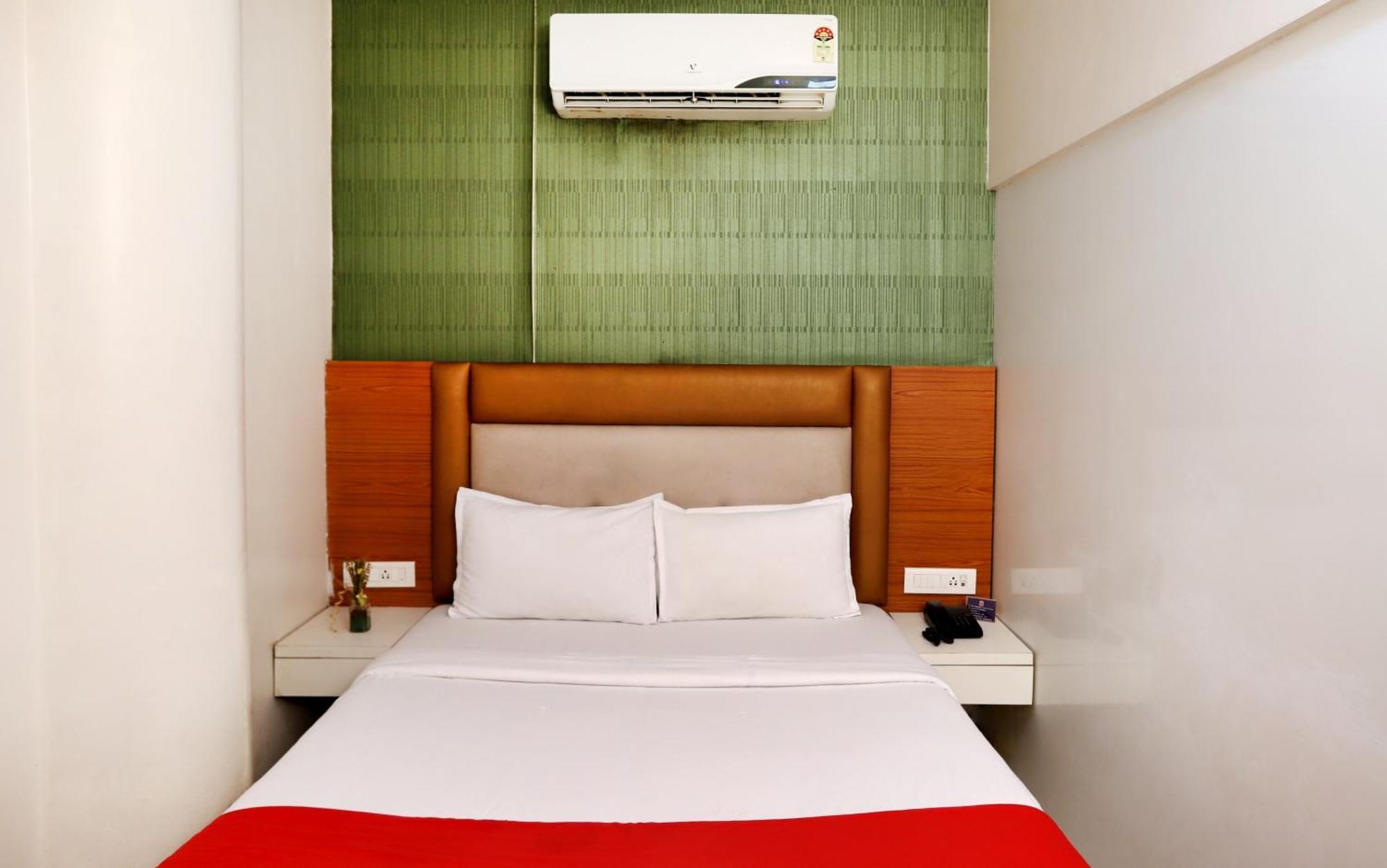 Hotel Elite Continental- Near Mumbai International Airport Andheri East Esterno foto